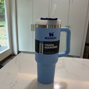 Stanley Adventure Quencher 40oz NWT